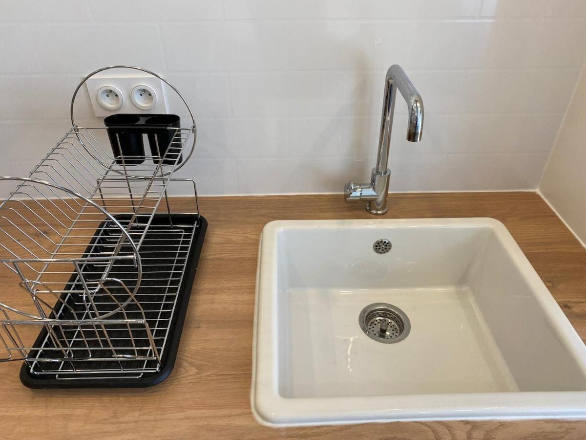 Superbe Appartement Climatise Avec Patio Montpellier Bagian luar foto